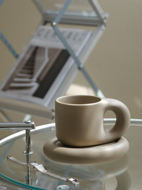 Schattige mollige koffiemok
