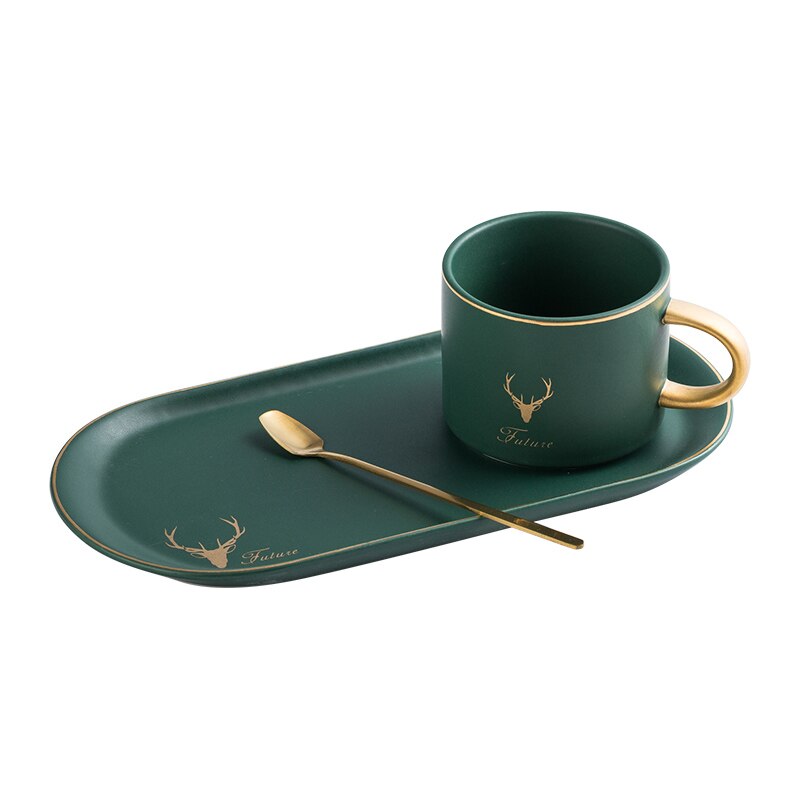 Koffiekopjes set in Europese stijl