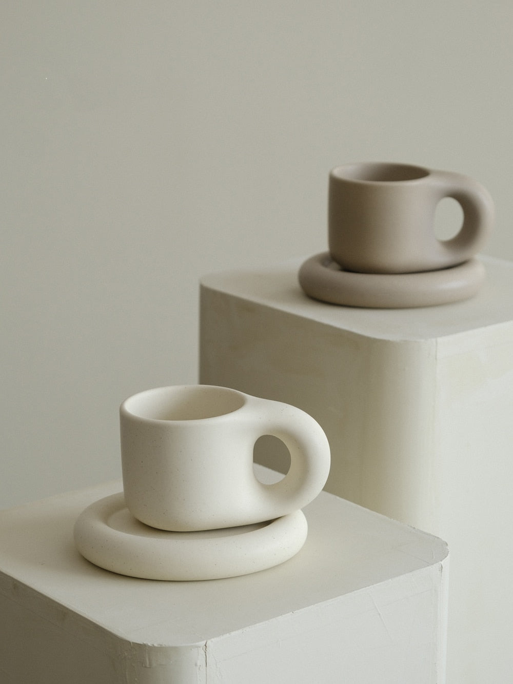 Schattige mollige koffiemok