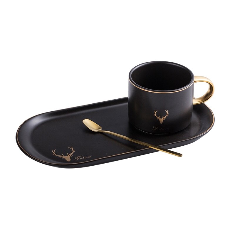 Koffiekopjes set in Europese stijl